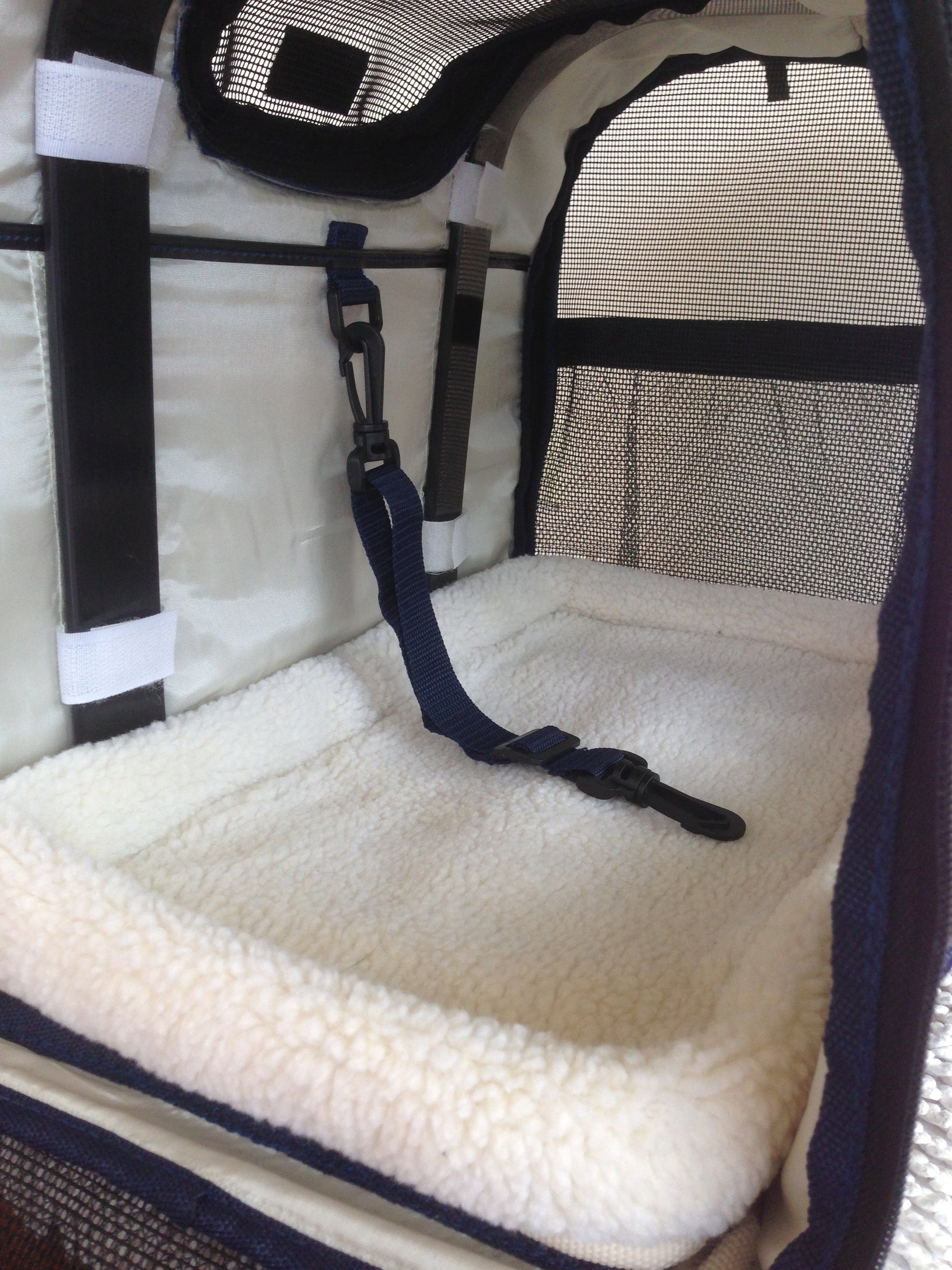 6-in-1 Pet Carrier Backpack7