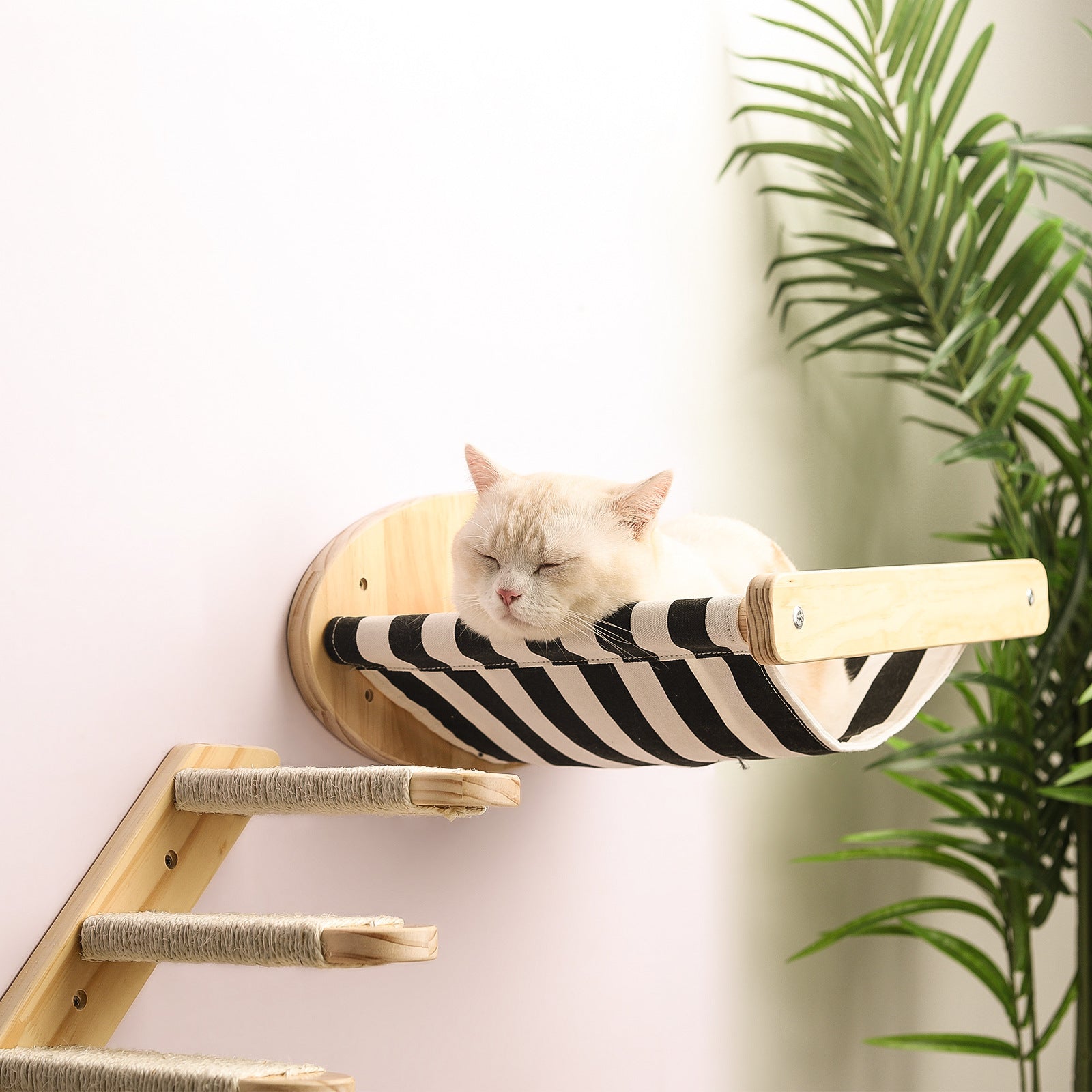 Wall Type Solid Wood Sisal Column Cat1