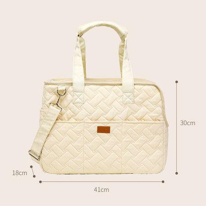 Portable Pets Handbag For High Capacity Ventilation4