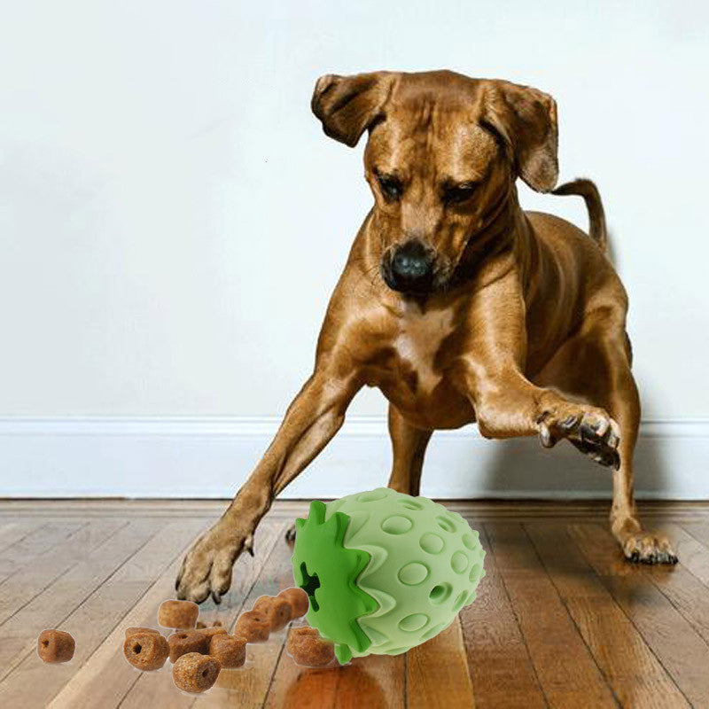 Pet Toy Chew Resistant Strawberry Leak Food Ball2